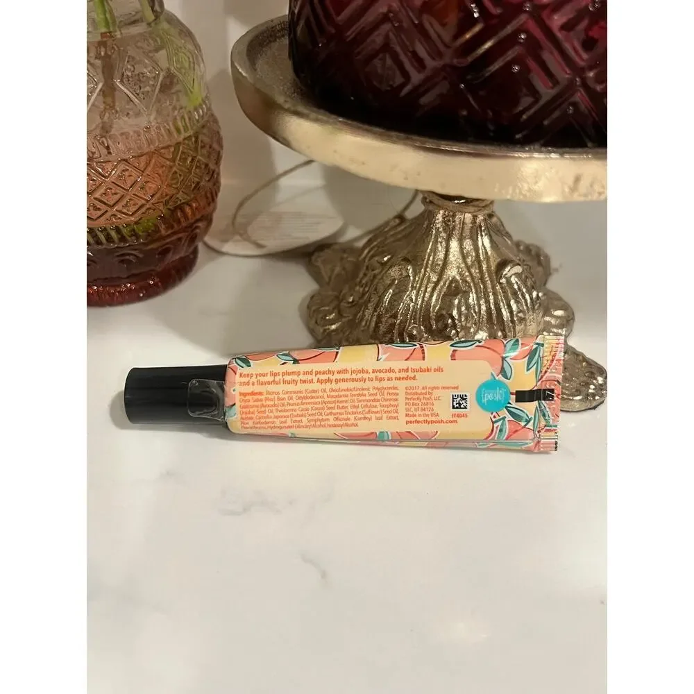 Rare Perfectly Posh Peachy Peach Lip Oil 2017 Discontinued HTF Fruity Gloss
